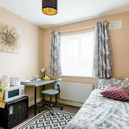 Cosy Single Private Room Near Dublin Airport Swords Eksteriør billede